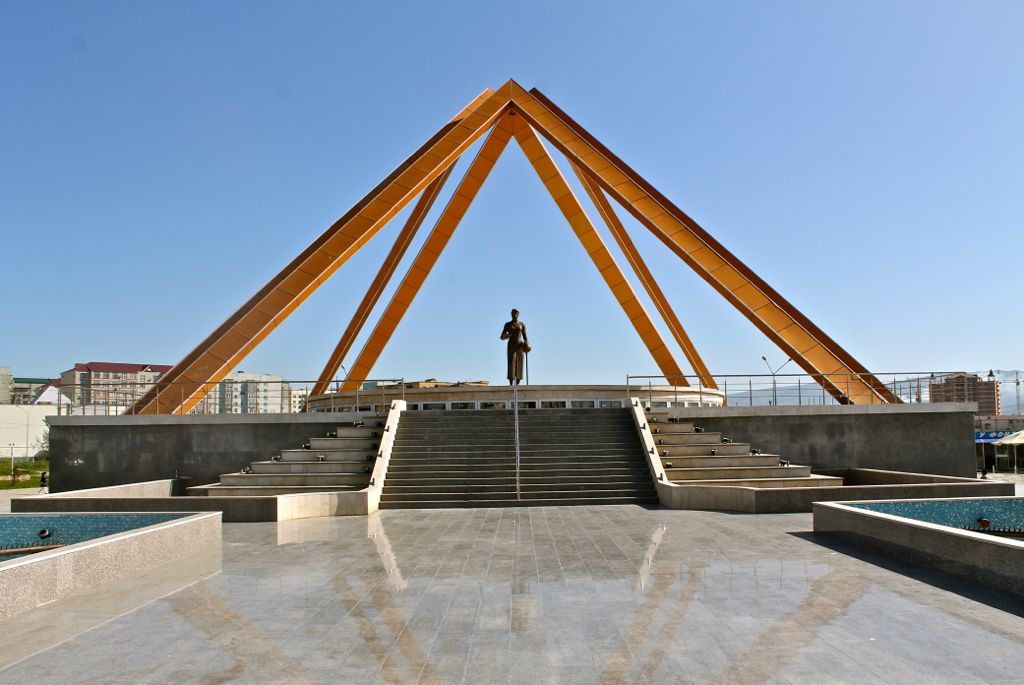 Памятник «Русской учительнице»